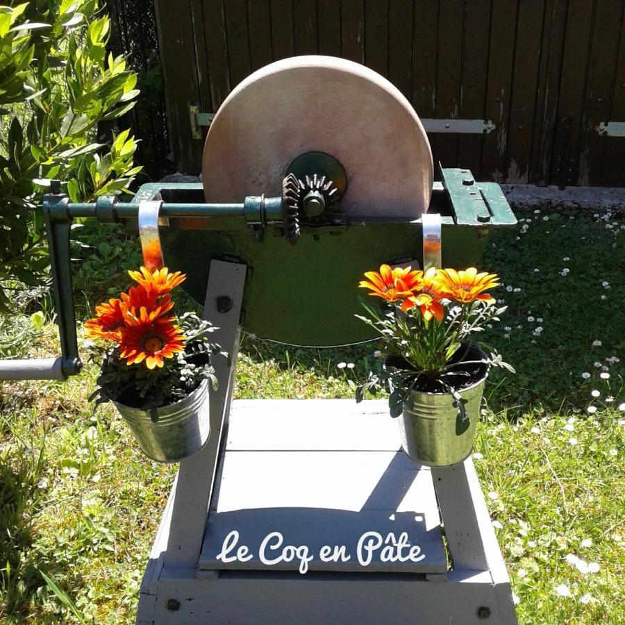Le Coq en pâte Romilly-sur-Seine Exterior foto
