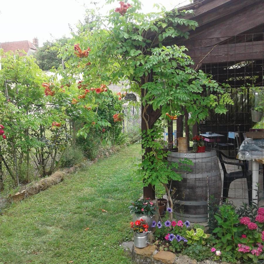 Le Coq en pâte Romilly-sur-Seine Exterior foto